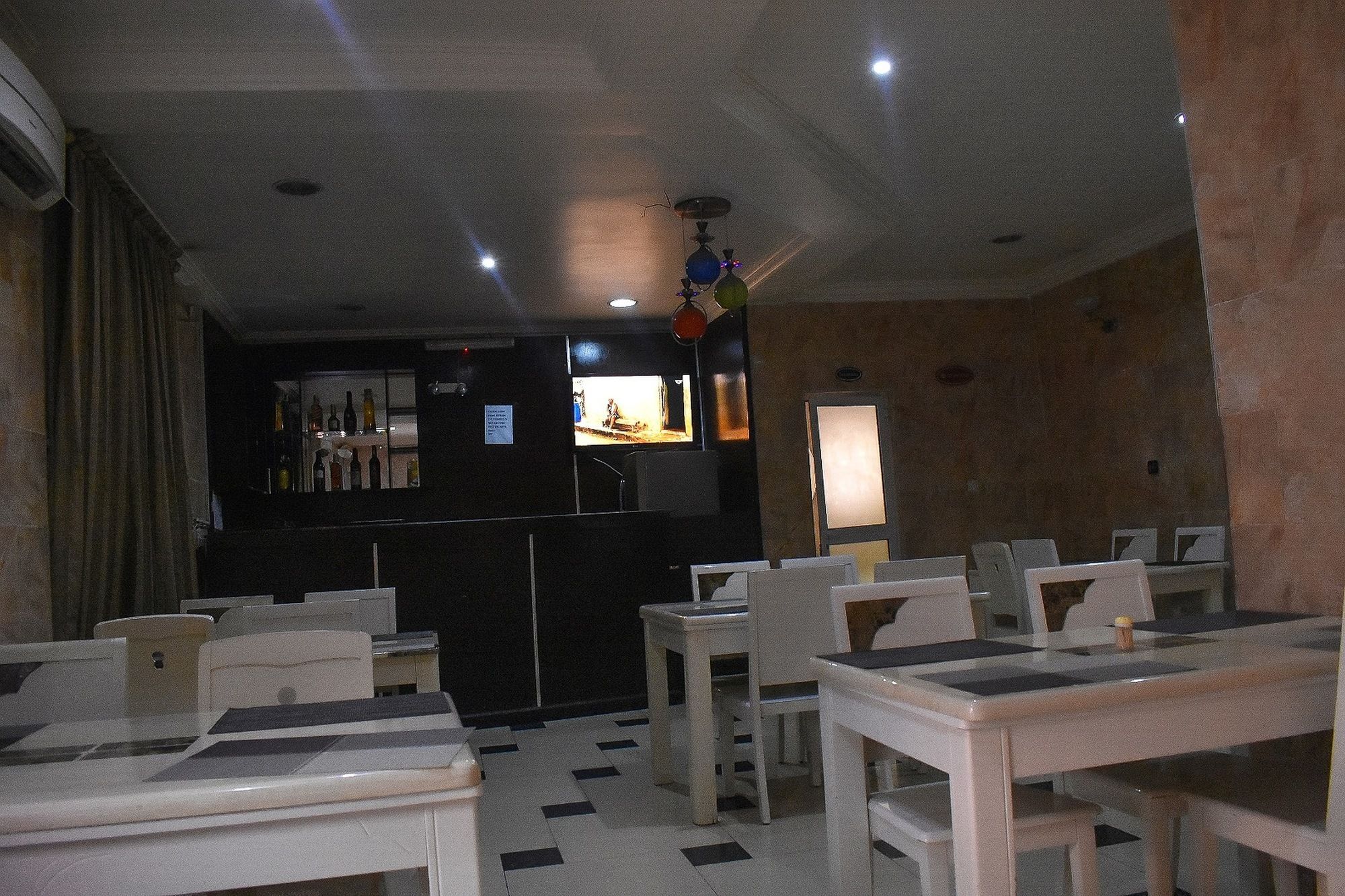 Dublina Suites Festac Town Buitenkant foto